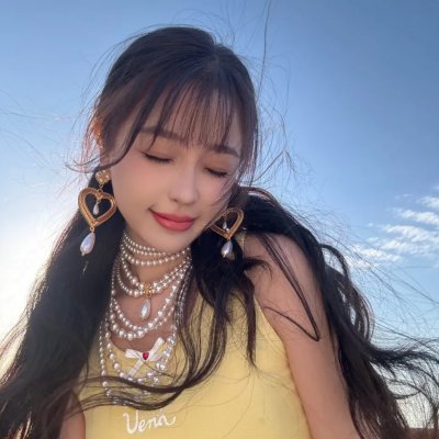 BoOzy' OS 和 CRISTAL宝石